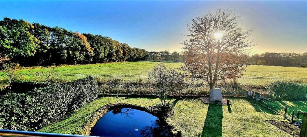 Lueneburg-Melbeck, 105 Qm Mit Fernsicht, Ruhige Sackgasse, Fussbodenheizung, Wallbox Gegen Gebuehr Экстерьер фото